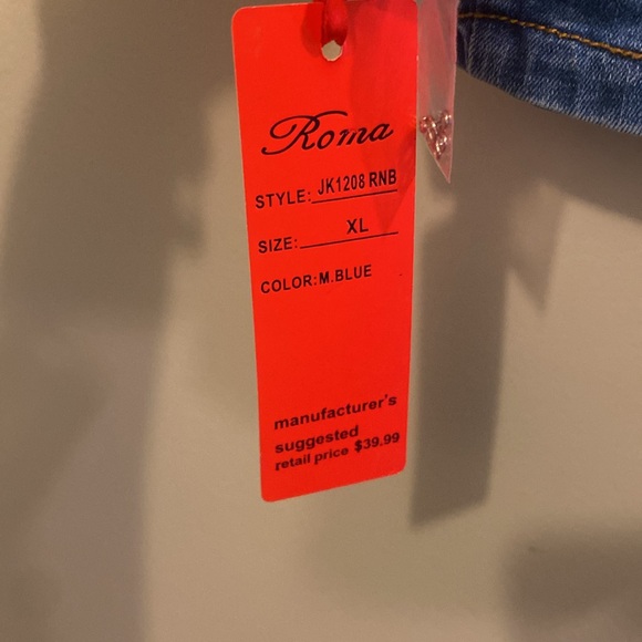 Hook and Eye Closure Denim Crop Top - Medium Wash, Sz. XL - Picture 4 of 6